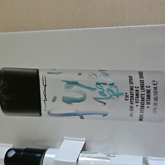 NWT Mac Fix Magic Radiance spray set of 2, .08fl oz each - Picture 10 of 10